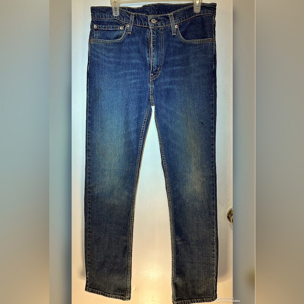 Men’s Levi Jeans- 514 Straight Fit Medium Wash Blue